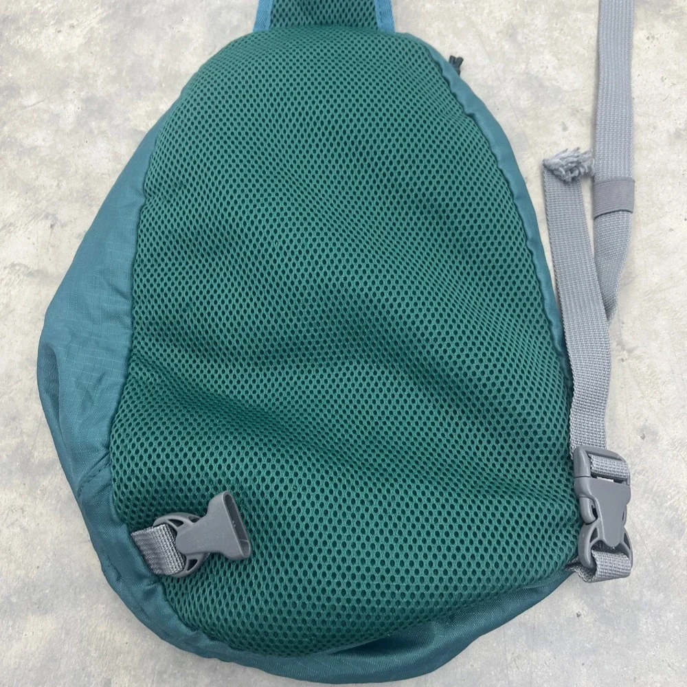 Eddie Bauer‎ Stowaway 10L Sling Bag Green Adjustable Crossbody Strap Outdoor
